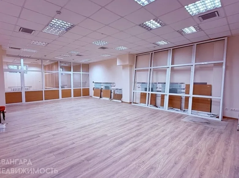 Shop 7 rooms 90 m² in Minsk, Belarus