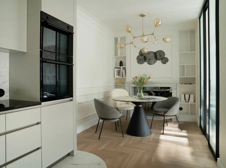 2 room apartment 49 m² in Warsaw, Poland