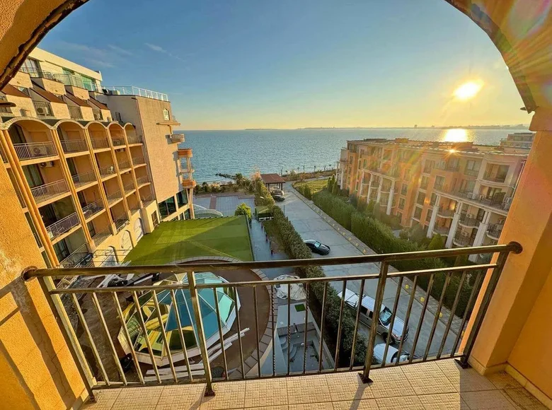 2 bedroom apartment 114 m² Sveti Vlas, Bulgaria