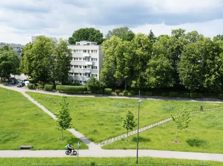 1 room apartment 37 m² Warsaw, Poland