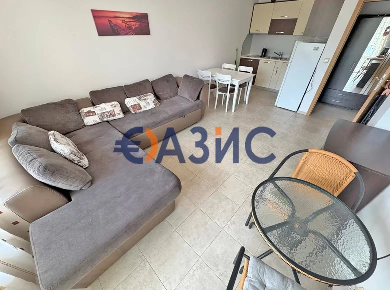 Mieszkanie 2 pokoi 66 m² Nesebyr, Bułgaria