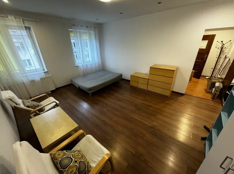 Mieszkanie 1 pokój 33 m² w Warszawa, Polska
