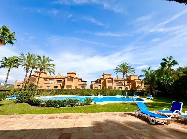 Wohnung 2 Schlafzimmer 100 m² Estepona, Spanien
