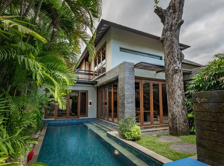 2 bedroom Villa 249 m² Seminyak, Indonesia