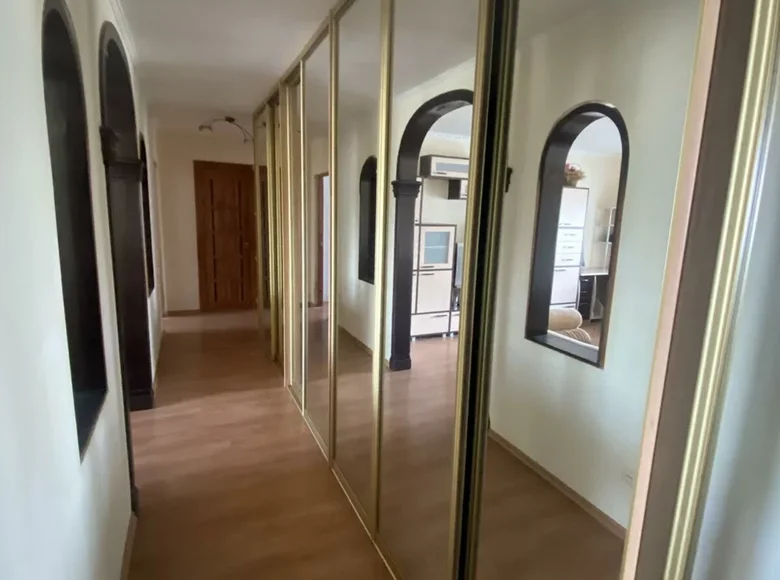 3 room apartment 78 m² Baranavichy, Belarus