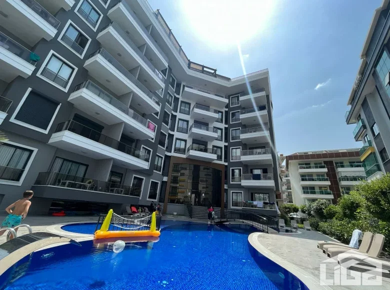 Mieszkanie 3 pokoi 100 m² Alanya, Turcja