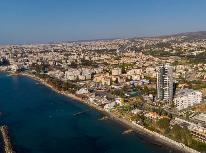 Mieszkanie 2 pokoi 117 m² Limassol District, Cyprus