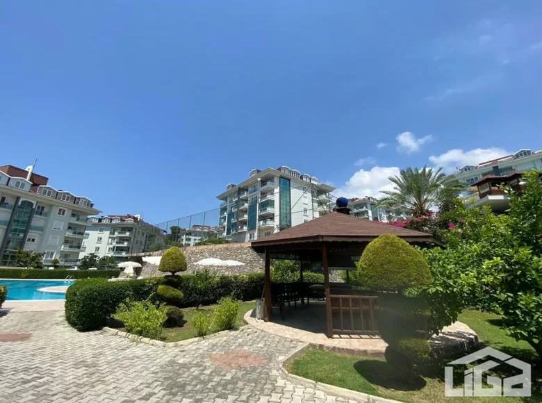 Mieszkanie 2 pokoi 65 m² Alanya, Turcja