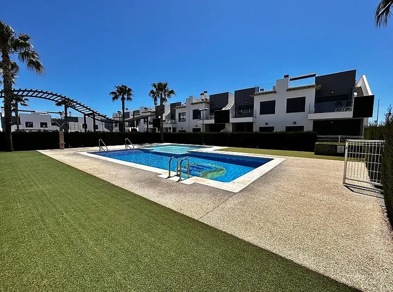 2 bedroom bungalow 65 m² Pilar de la Horadada, Spain