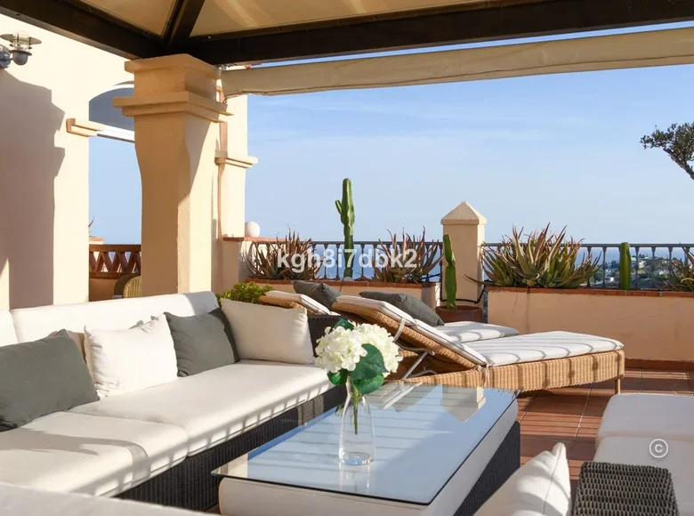 Mieszkanie 3 pokoi 132 m² Benalmadena, Hiszpania