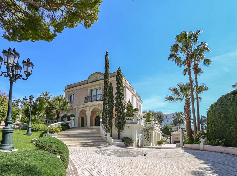 villa de 5 dormitorios 420 m² Antibes, Francia