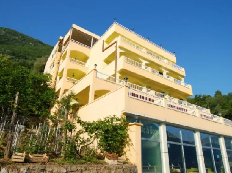 Hotel 1 630 m² Kotor, Montenegro