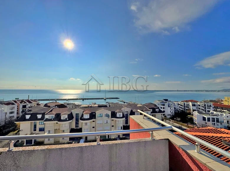 2 bedroom apartment 97 m² Sveti Vlas, Bulgaria