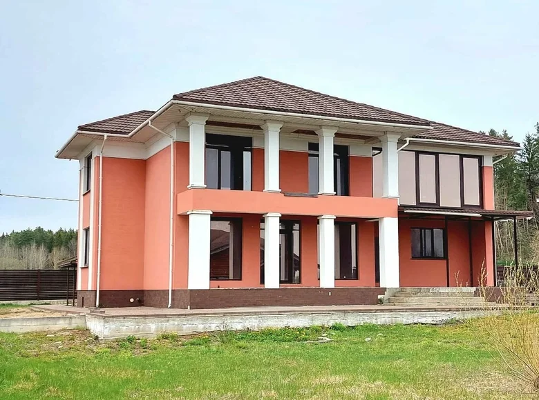 House 329 m² Papiarnianski sielski Saviet, Belarus