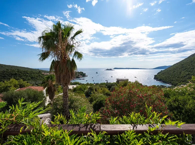 Villa 15 zimmer 560 m² Lustica, Montenegro