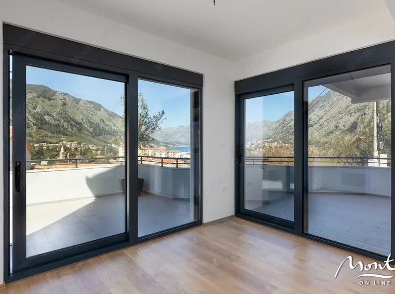 2 bedroom Villa 160 m² Kotor, Montenegro