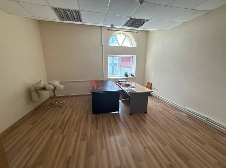 Büro 109 m² Minsk, Belarus