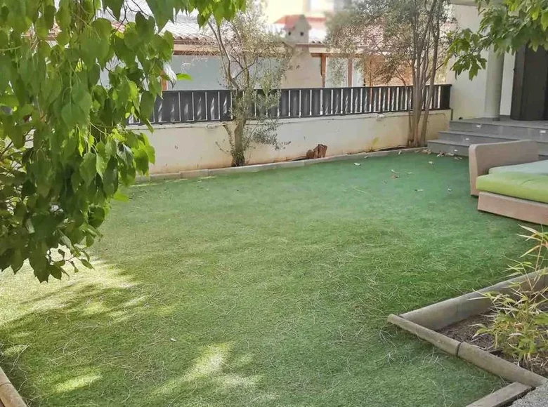 6 bedroom house 350 m² Strovolos, Cyprus