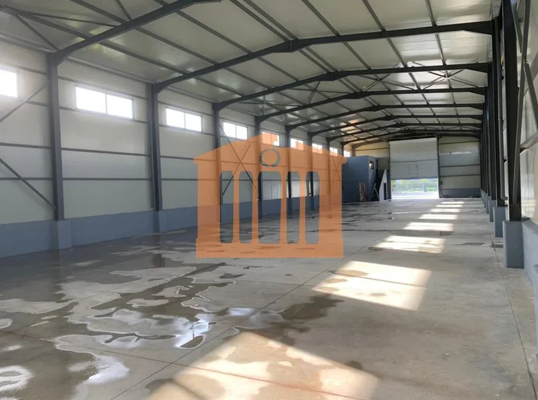 Склад 700 м² Дуррес, Албания