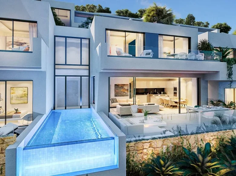 Villa de 4 dormitorios 276 m² Benalmadena, España