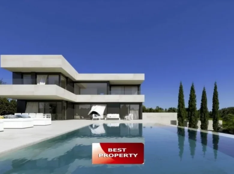 4 bedroom Villa 324 m² la Nucia, Spain