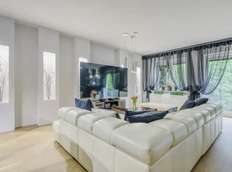 4 room apartment 144 m² Warsaw, Poland