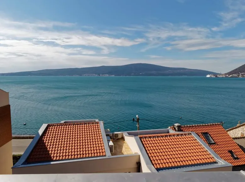 3 bedroom apartment 140 m² Donja Lastva, Montenegro