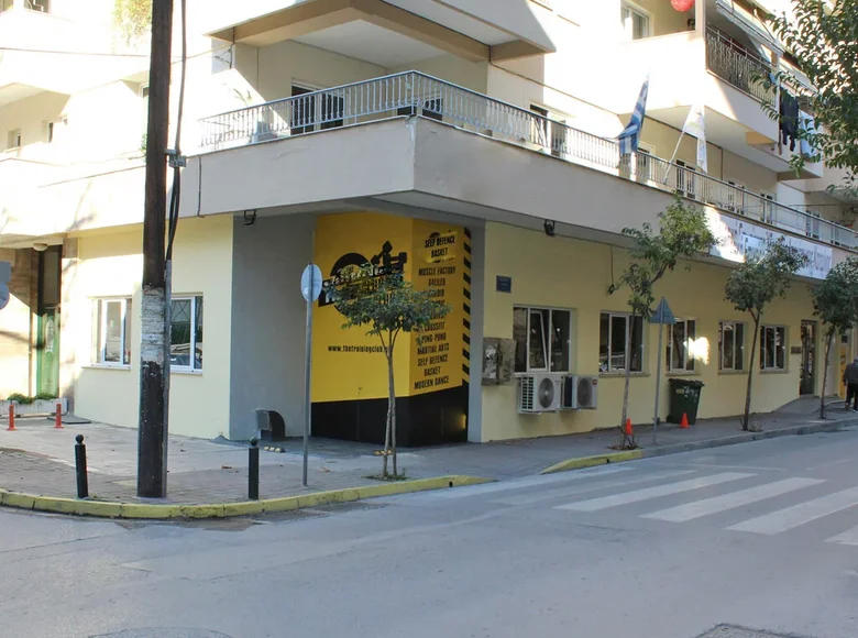 Propiedad comercial 170 m² en Svoronos, Grecia