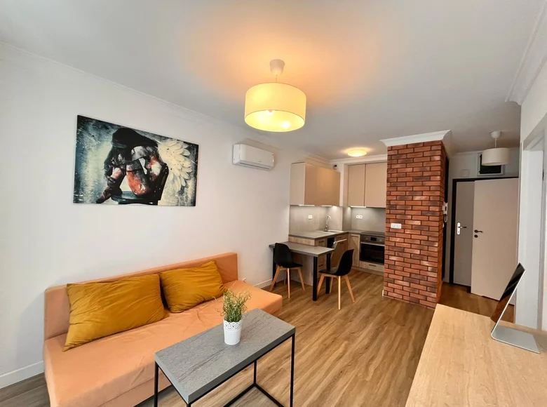 2 room apartment 36 m² in Warsaw, Poland
