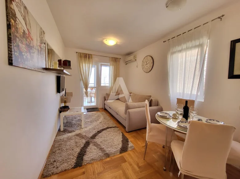 Квартира 1 спальня 50 м² Петровац, Черногория