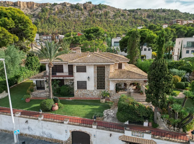 Villa 8 Schlafzimmer 473 m² Alicante, Spanien
