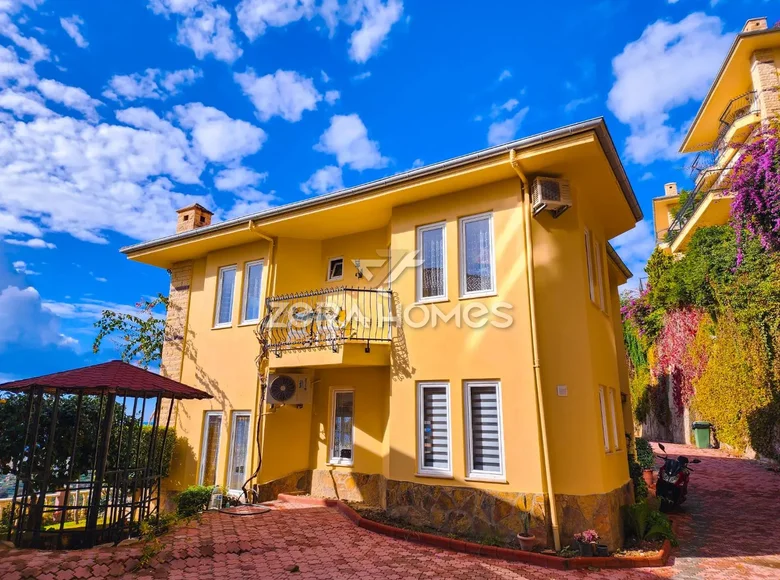 4-Zimmer-Villa 180 m² Mahmutlar, Türkei