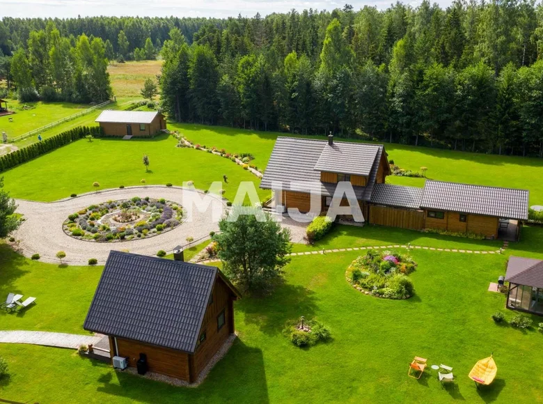 4 bedroom house 362 m² kesterciems, Latvia