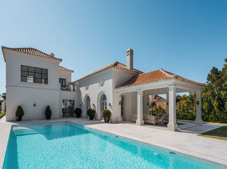 4 bedroom house 476 m² San Pedro Alcantara, Spain