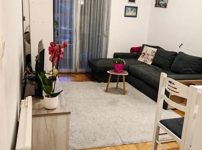 2 room apartment 40 m² in Budva, Montenegro