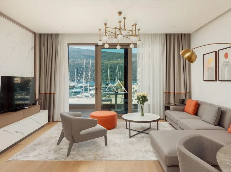 Mieszkanie 2 pokoi 82 m² Kumbor, Czarnogóra