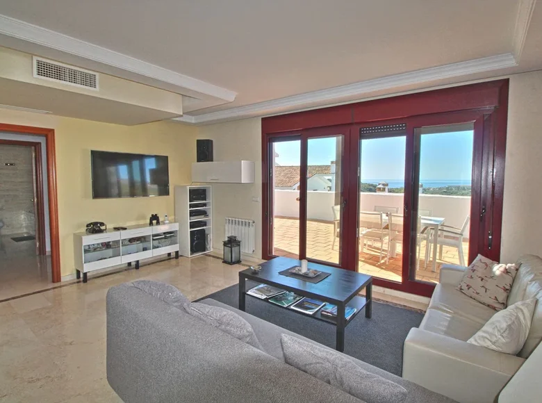 Mieszkanie 2 pokoi 127 m² Casares, Hiszpania