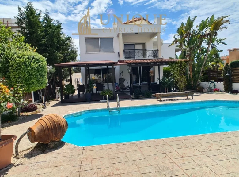 5 bedroom villa 400 m² Paphos Municipality, Cyprus