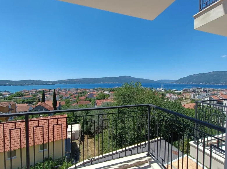 Apartamento 1 habitación 58 m² Tivat, Montenegro