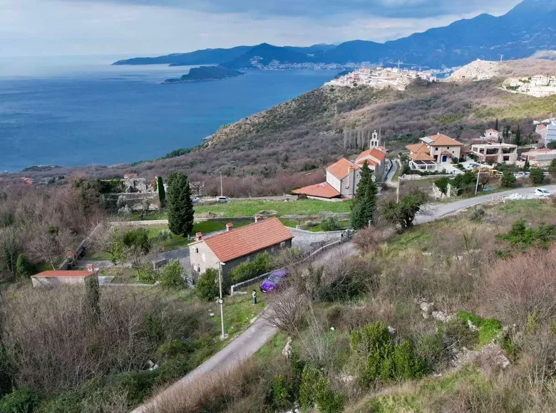 Land  Blizikuce, Montenegro