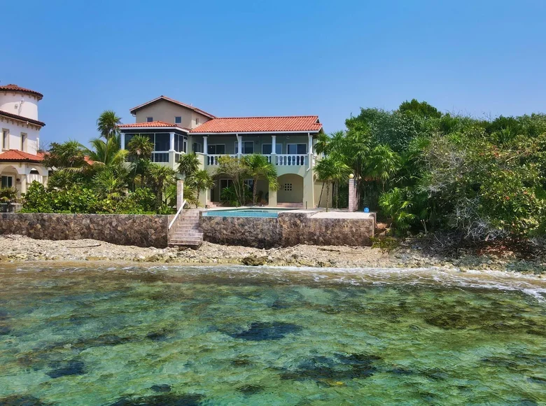 Дом 3 спальни 316 м² Roatan, Гондурас