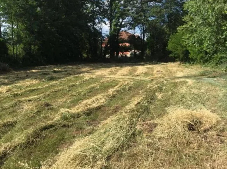 Atterrir  Gornji Vukovci, Monténégro