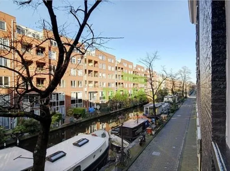 Mieszkanie 3 pokoi 130 m² Amsterdam, Holandia