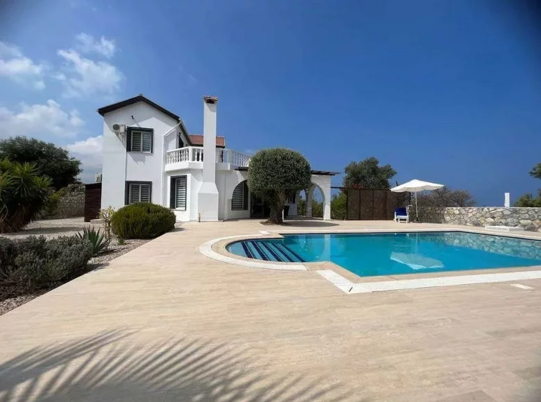 4 bedroom Villa 180 m² Esentepe, Northern Cyprus
