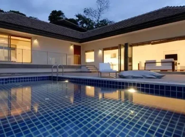 4-Zimmer-Villa 394 m² Ban Kata, Thailand