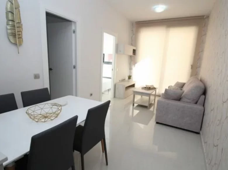 Wohnungen auf mehreren Ebenen 2 Schlafzimmer 57 m² Torrevieja, Spanien
