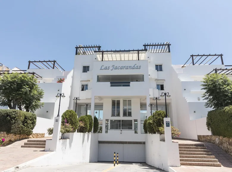 Mieszkanie 2 pokoi 128 m² Estepona, Hiszpania