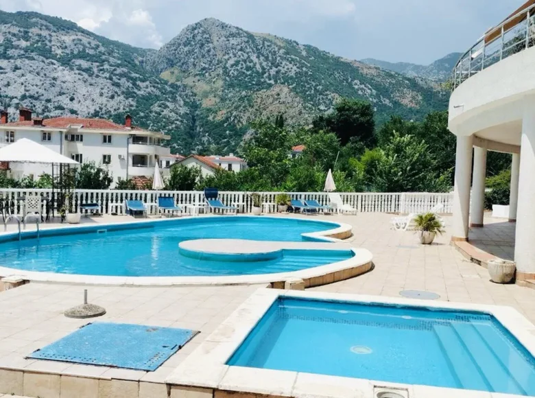 Mieszkanie 2 pokoi 65 m² Risan, Czarnogóra