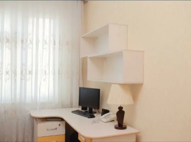 Kvartira 3 xonalar 70 m² Toshkentda