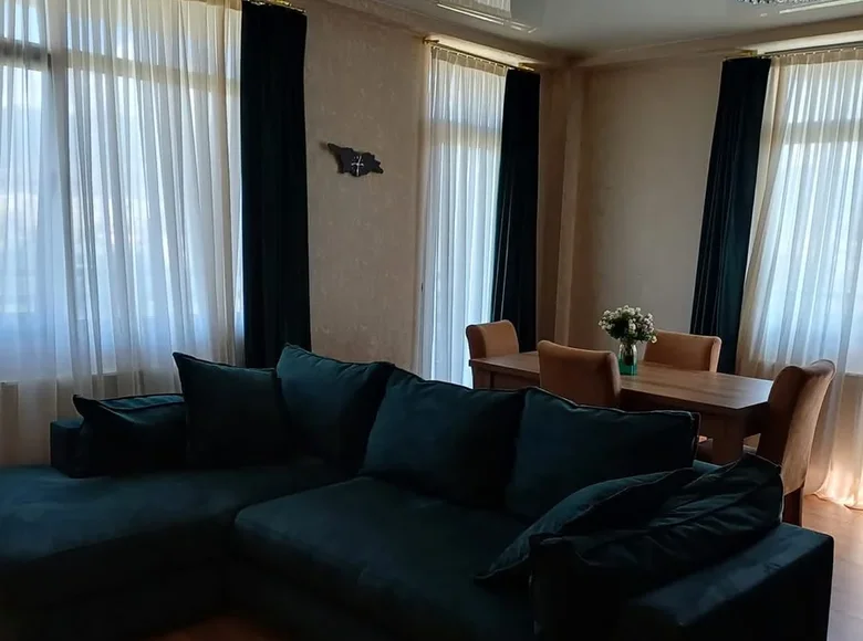 Mieszkanie 3 pokoi 85 m² Tbilisi, Gruzja